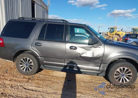 2015 Ford Expedition Xlt z USA, uszkodzony, nr VIN 1FMJU1HT0FEF44583